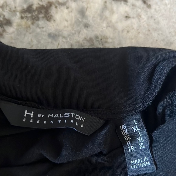THREE Halston Essentials Turtlenecks - Large - Picture 4 of 5